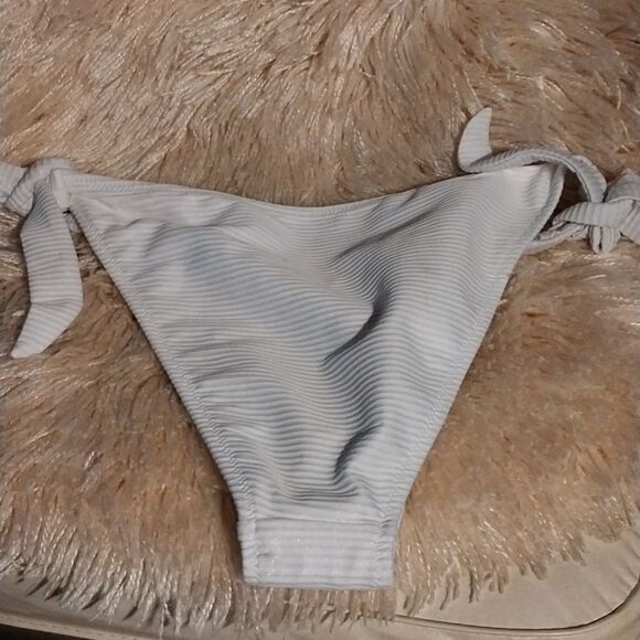 Shade & Shore Women  White Simmering  Bikini Bottoms    NWT. Size M 8-10 - Picture 2 of 11